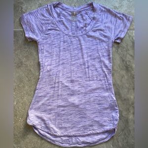 Carrie Underwood athleisure top. Beautiful Purple and excellent condition
